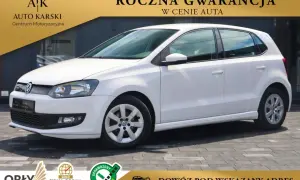 Biały Volkswagen Polo, idealny do miasta. Sprawdź atrakcyjne ceny używanych modeli z roczną gwarancją.