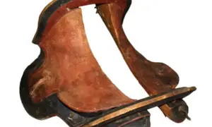 Mongolskie siodło co to? Odkryj jego fascynującą historię i znaczenie