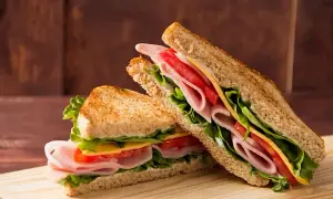 Ile kcal ma bułka z szynką? Zaskakujące różnice w kaloriach