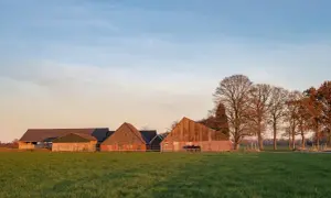 Czy agroturystyka jest działalnością rolniczą? Odkryj prawne różnice