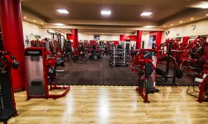 Fusgym: Oficjalne centrum Hammer Strength - Siła i Kondycja