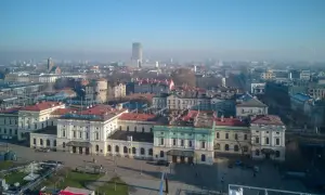Widok na Dworzec Główny w Krakowie. Planujesz podróż do Krynicy-Zdroju? Sprawdź kraków krynica-zdrój rozkład jazdy!