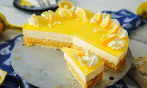 Ein köstliches Zitronentorte Rezept, wie es Landfrauen lieben. Frisch, fruchtig und ein Genuss für jeden Anlass.