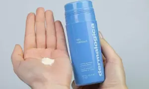 Bezpieczny peeling enzymatyczny w ciąży – jak wybrać i uniknąć błędów w pielęgnacji