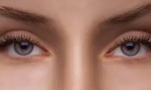 Oczy po laminacji rzęs: efekt wow! Długie, podkręcone i gęste rzęsy, które otwierają spojrzenie.
