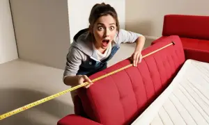 Sorpresa! Misura la lunghezza del divano letto aperto, forse per capire se ci sta il materasso.