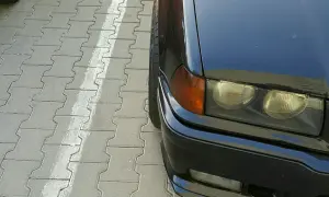 Ile może wystawać koło w samochodzie osobowym? Uniknij mandatów!