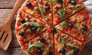 Pizza thon tomate moutarde: le secret d'une recette inoubliable.