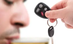 Gdzie zbadać się alkomatem? Pewnie i bezpiecznie poradnik Marka