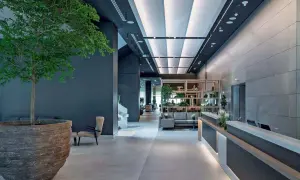 Meliá Frankfurt City: Luxus im Wolkenkratzer Lohnt es sich?