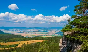Polanica-Zdrój: Odkryj tajemnice gór Stołowych i Bystrzyckich