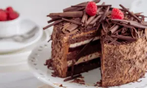 Jak przewieźć tort bezpiecznie? Sprawdzone metody na sukces!