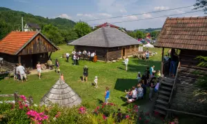 Skansen na Jędrzejkówce: Odkryj fascynującą historię i atrakcje