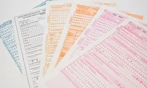 Formularze ZUS: ZUA, ZZA, RCA, DRA, ZIUA. Dokumenty dla płatnika składek, zawierające dane identyfikacyjne i adresowe.