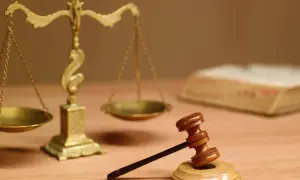 Sąd karny czym się zajmuje - kluczowe funkcje i typy spraw w Polsce