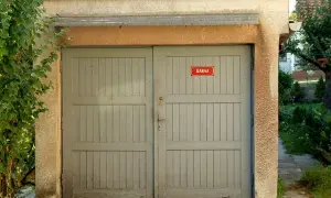 Jak się pisze garaż? Oto najczęstsze błędy i poprawna pisownia