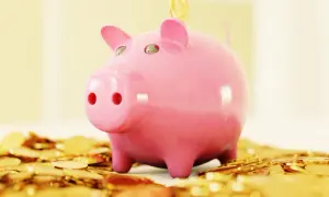 Un cochon rose, entouré de pièces d'or, symbolise l'épargne et le potentiel de remboursement de myheritage.