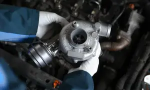 Jak podłączyć zawór podciśnienia turbiny w Ford Focus 1.6 TDCi bez problemów