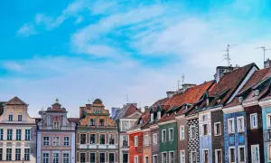 Jak uchronić dom przed komornikiem? Poznaj swoje prawa i strategie.