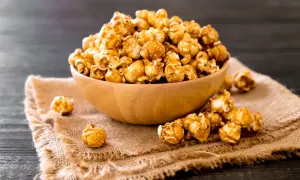 Ile kcal ma popcorn karmelowy? Zaskakujące wartości odżywcze!