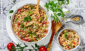 Die 10 besten Salate: Klassiker & Trends für jeden Anlass