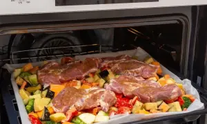 Co zrobić z karkówki na obiad? Pyszne przepisy, które zaskoczą smakami