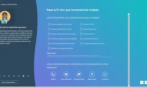 Paso 6/7: Herramientas del buyer persona. Pregunta sobre software y canales de comunicación.