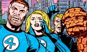 Los 4 Fantásticos, con expresiones de sorpresa, se preparan para la acción. Reed Richards, Sue Storm, la Antorcha Humana y La Mole, unidos en su misión.