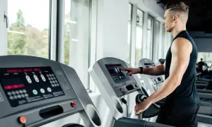 Czy robić cardio po treningu siłowym? Odkryj skuteczne strategie
