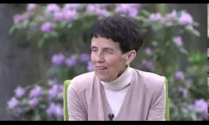Ile lat ma Ewa Dąbrowska doktor? Zaskakująca prawda o jej wieku