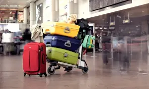 Ile waży walizka? Sprawdź wagę pustego bagażu i limity