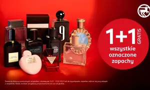 Kolekcja flakonów perfum różnych marek na czerwonym tle z napisem "1+1 GRAtIS".