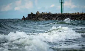 Bałtyk jest morzem głębokim czy płytkim? Odkryj jego prawdziwe głębokości