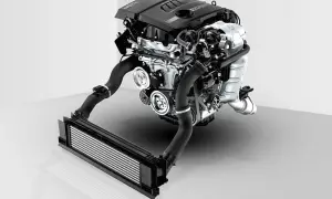 Silnik BMW 1.6 THP poprawiony, z turbosprężarką i intercoolerem.