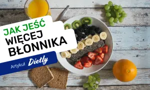 Pyszna owsianka z owocami i nasionami chia – idealna na śniadanie, które ma dużo błonnika.