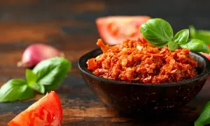 Pesto rouge maison : les ingrédients secrets pour un goût parfait