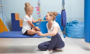 Autyzm: Zajęcia i terapie. Jak skutecznie wspierać rozwój dziecka?