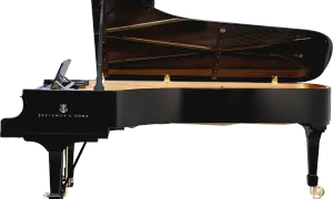 Czarny fortepian Steinway & Sons z otwartą klapą, ukazującą struny i drewniane wnętrze. Zastanawiasz się, ile kosztuje fortepian Steinway?