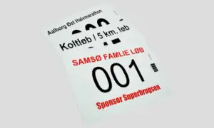 Numery startowe dla biegów: Aalborg Øst Halvmarathon, Koltløb / 5 km. løb, Samsø Familie Løb z numerem 001 i sponsorem Superbrugsen.