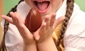 Jak powstaje kinder niespodzianka? Sekrety produkcji i składników