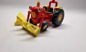 Traktor Tom zabawka - idealny prezent dla kreatywnych dzieci