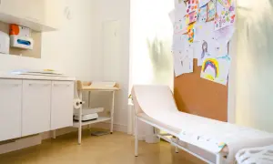 Dermatolog dziecięcy NFZ: Skróć kolejkę! Kompletny przewodnik.