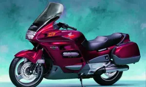 Honda ST 1100: Czy warto kupić? Przewodnik i typowe usterki