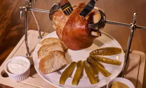 Gdzie zjeść golonkę? Najlepsze restauracje w Krakowie i Lublinie