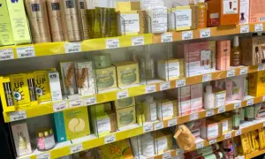 Co warto kupić w Sephorze? Oto produkty, które zachwycą każdego