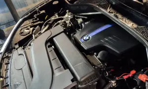 BMW X5 F15 opinie: który silnik zapewnia najlepsze osiągi i oszczędność?