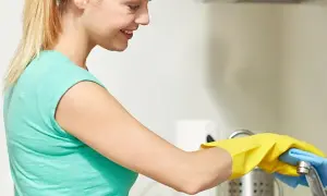 Skuteczne metody na usunięcie kamienia ze zlewu bez trudu