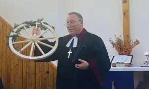 Czy ksiądz ewangelicki ma żonę? Prawda o życiu pastorów
