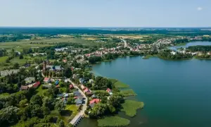 Jezioro Rajgrodzkie: piękne miejsca, wędkarstwo i atrakcje turystyczne