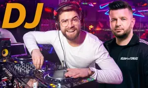 Co robi DJ? Odkryj tajniki pracy didżeja i jego umiejętności